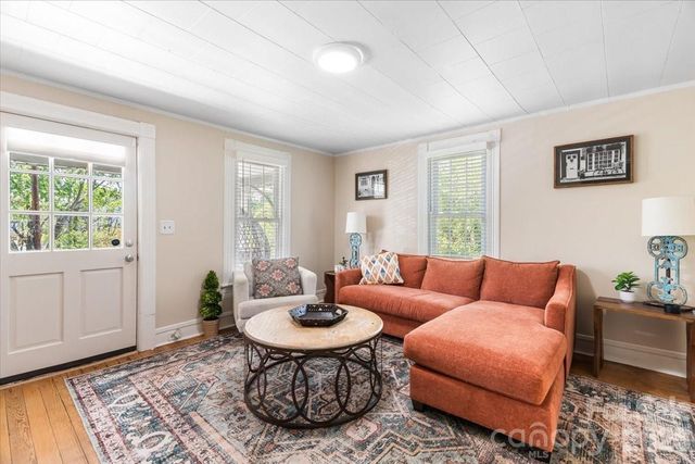 14 Woodrow Avenue, Asheville, NC 28801
