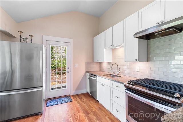14 Woodrow Avenue, Asheville, NC 28801
