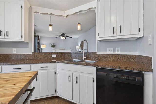 704 Frigate DR, Newport News, VA 23608