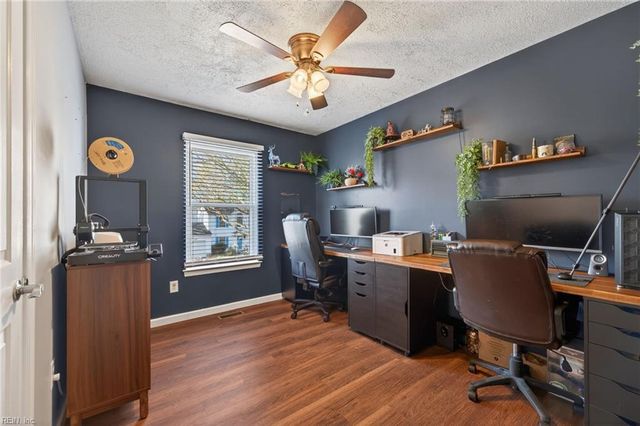 704 Frigate DR, Newport News, VA 23608