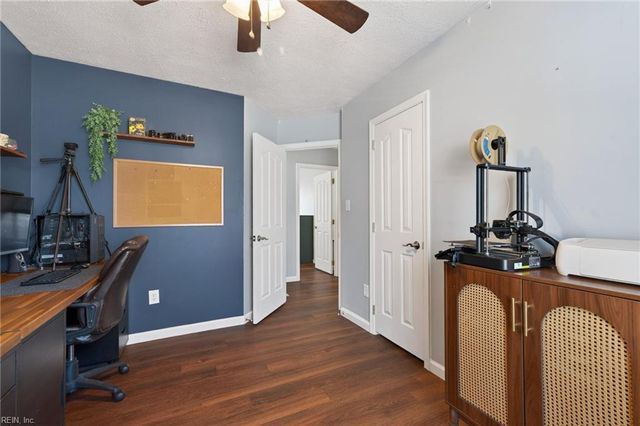 704 Frigate DR, Newport News, VA 23608