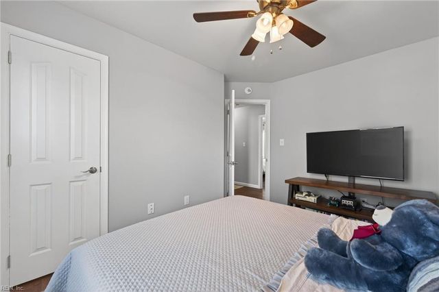 704 Frigate DR, Newport News, VA 23608