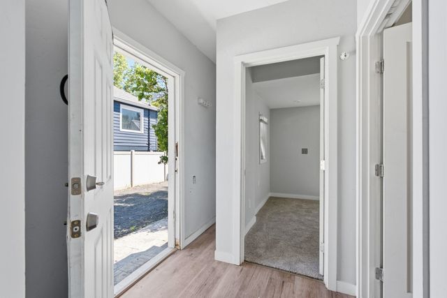 607 S Hatch St, Spokane, WA 99202