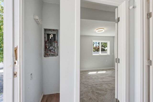 607 S Hatch St, Spokane, WA 99202