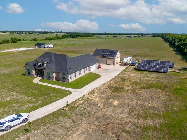 1221 FM 272, Leonard, TX 75452