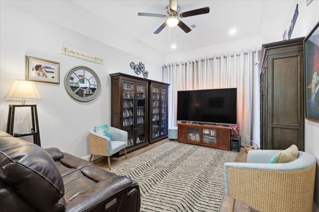 1221 FM 272, Leonard, TX 75452
