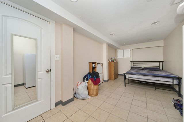 4254 W Wrightwood Avenue, Chicago, IL 60639