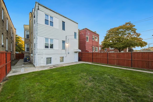 4254 W Wrightwood Avenue, Chicago, IL 60639