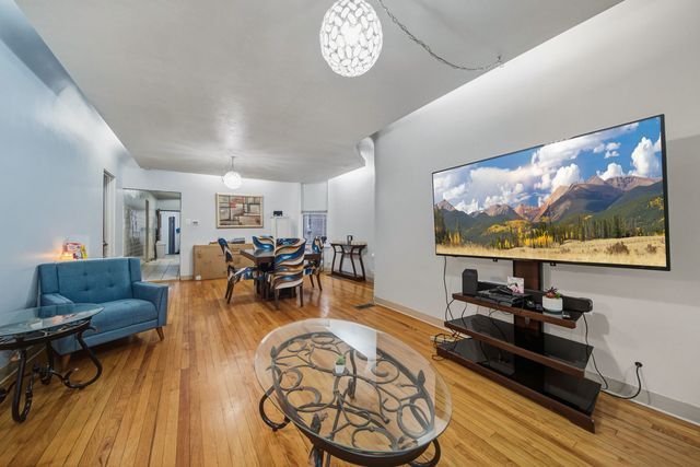 4254 W Wrightwood Avenue, Chicago, IL 60639