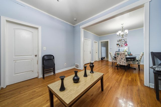 4254 W Wrightwood Avenue, Chicago, IL 60639