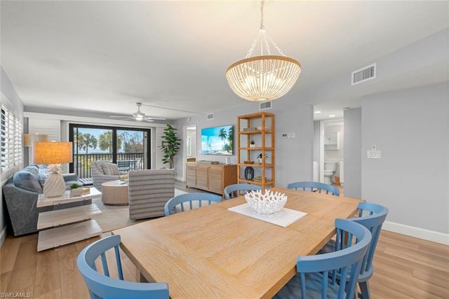 1919 Olde Middle Gulf DR 401, Sanibel, FL 33957