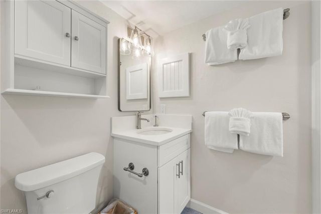 1919 Olde Middle Gulf DR 401, Sanibel, FL 33957