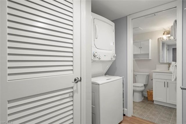 1919 Olde Middle Gulf DR 401, Sanibel, FL 33957