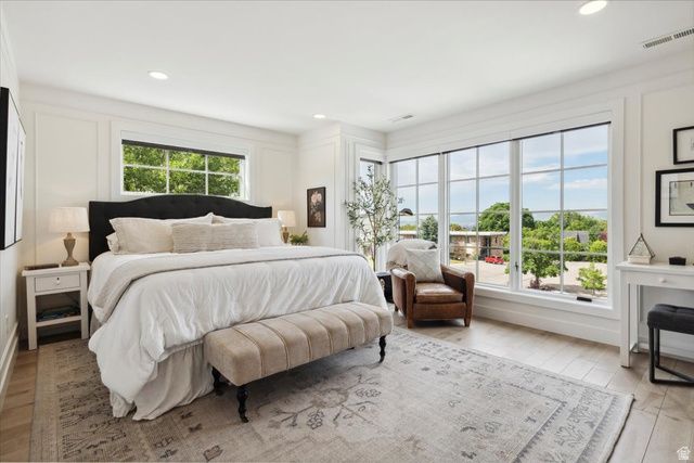 1059 S FOOTHILL DR, Salt Lake City, UT 84108