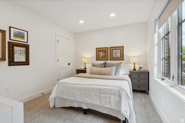 1059 S FOOTHILL DR, Salt Lake City, UT 84108