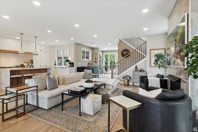 1059 S FOOTHILL DR, Salt Lake City, UT 84108