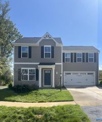 22 EVERGLADES RD, Barboursville, VA 22923