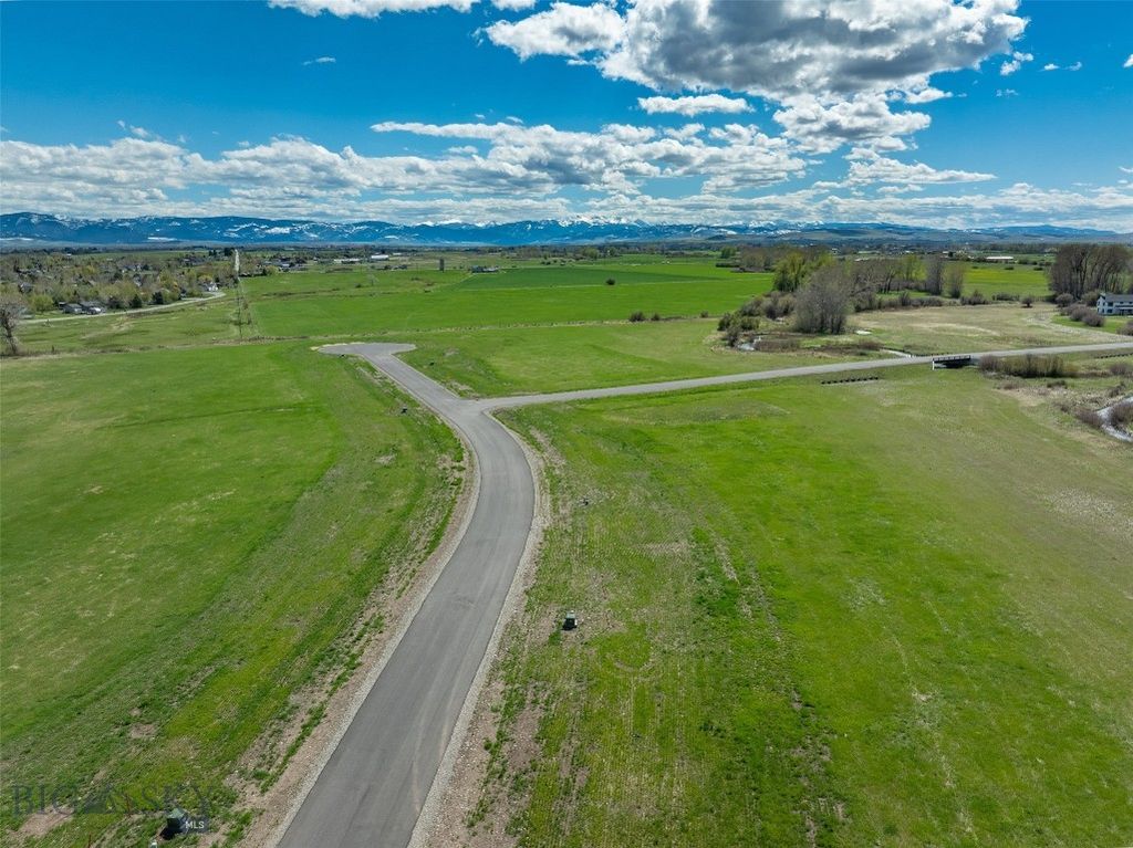17 Tailwater Drive, Bozeman, MT 59718