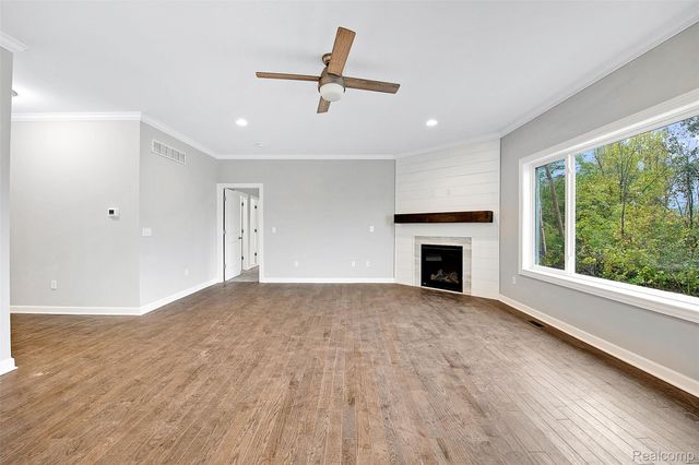 10020 Santa Lucia Court, Grand Blanc, MI 48439