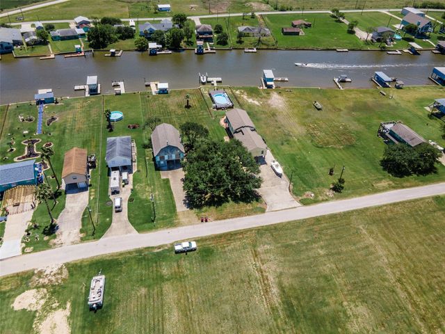 1981 County Road 291, Sargent, TX 77414