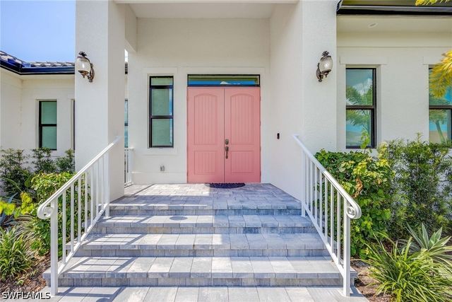 18457 Royal Hammock BLVD, Naples, FL 34114