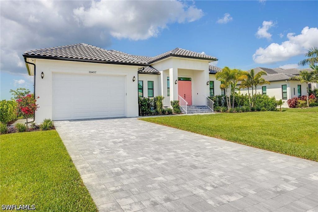 18457 Royal Hammock BLVD, Naples, FL 34114