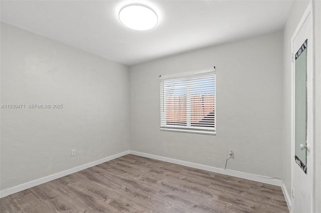 1300 NE 183rd St 1300, North Miami Beach, FL 33179