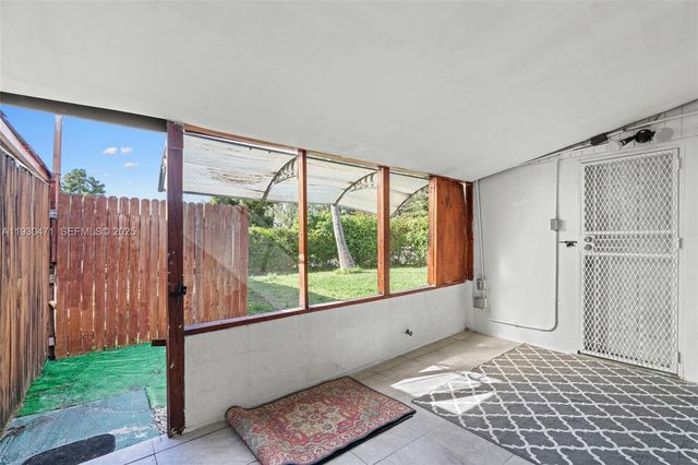 1300 NE 183rd St 1300, North Miami Beach, FL 33179