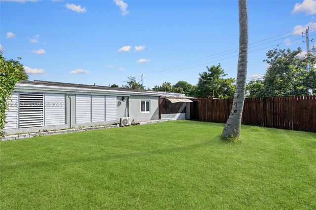 1300 NE 183rd St 1300, North Miami Beach, FL 33179