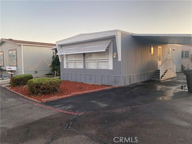 35 Orange Via, Anaheim, CA 92801