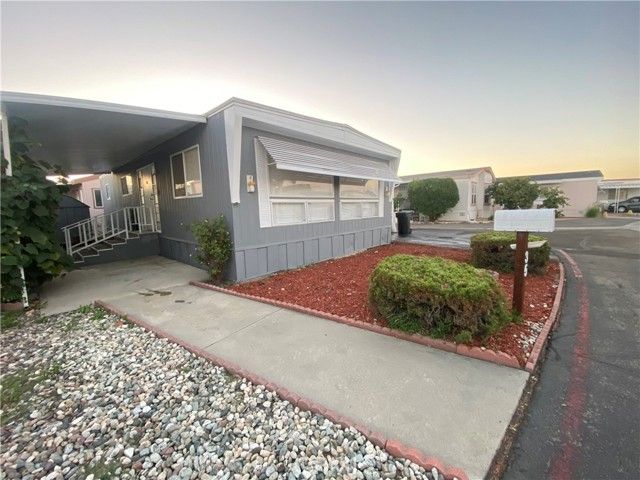 35 Orange Via, Anaheim, CA 92801