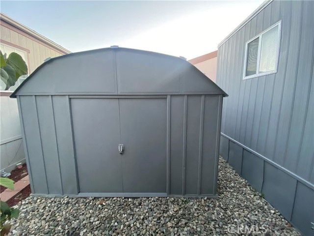 35 Orange Via, Anaheim, CA 92801