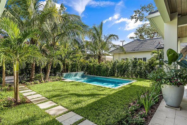 765 Azalea Lane, Vero Beach, FL 32963
