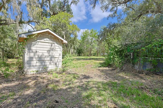 6306 County Road 244, Brazoria, TX 77422