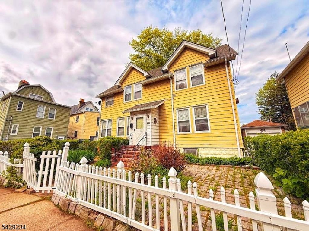102 State St, Bloomfield Twp., NJ 07003