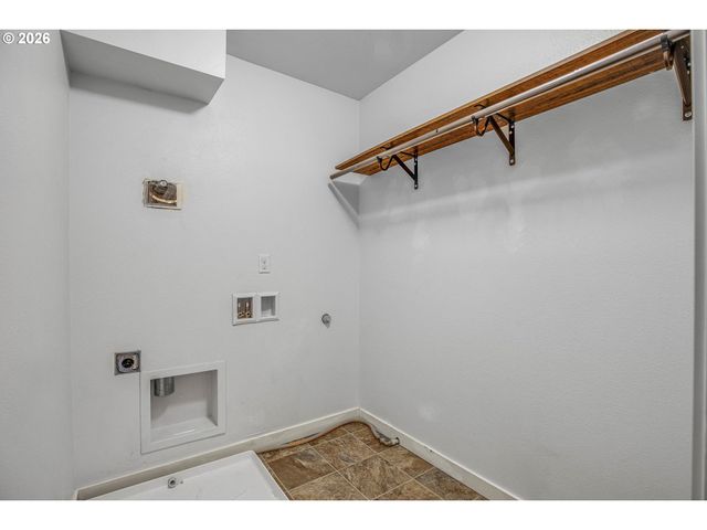 60 N 41ST Pl, Ridgefield, WA 98642