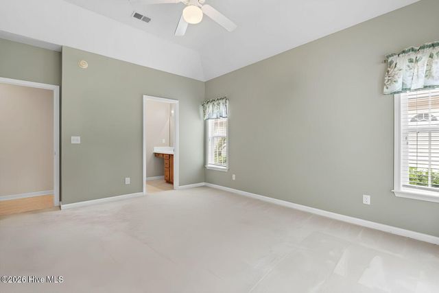 8887 Lansdowne Drive NW, Calabash, NC 28467