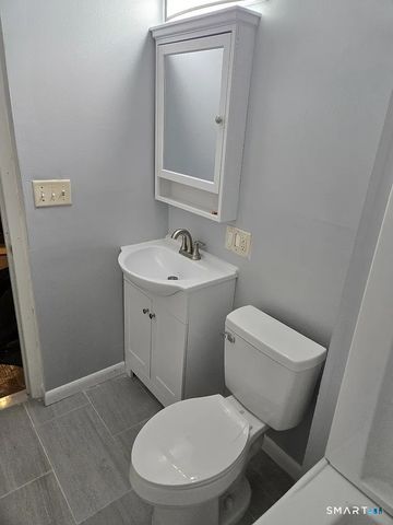 88 Walnut Street, East Hartford, CT 06108