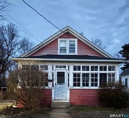 88 Walnut Street, East Hartford, CT 06108