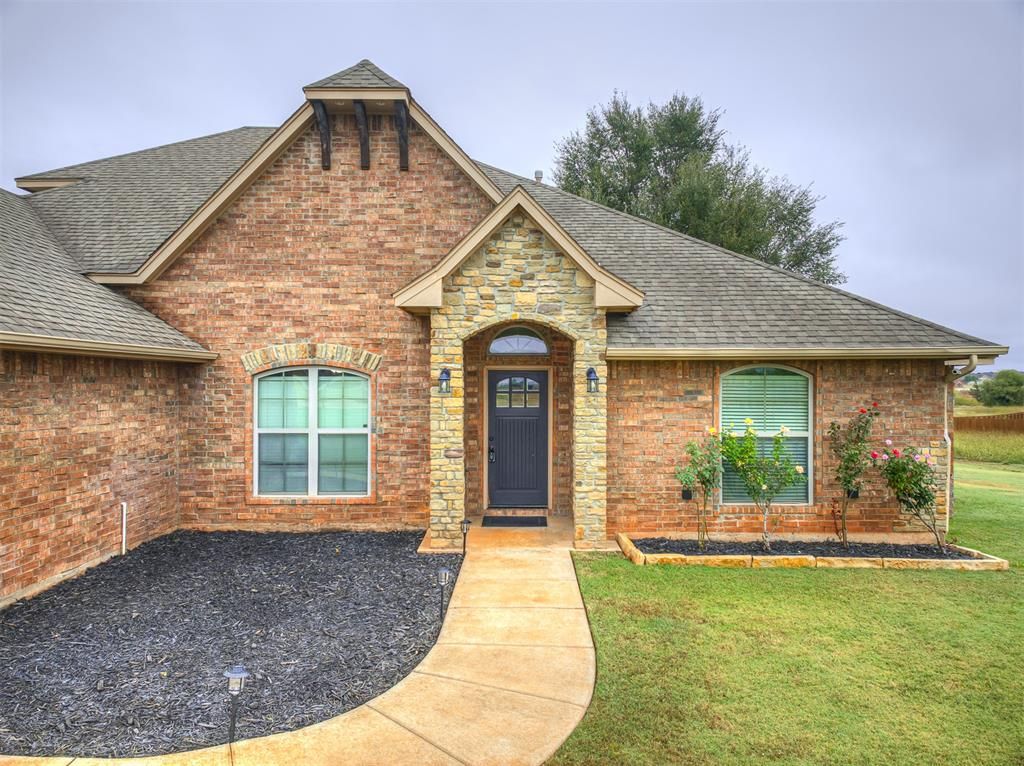 4929 Ranchero Drive, Edmond, OK 73025