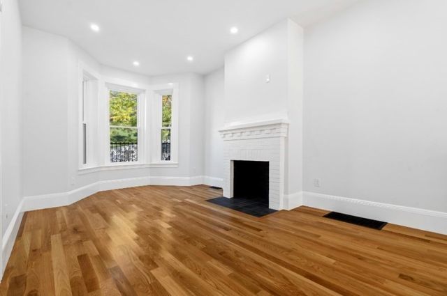 58 Thomas Park, Boston, MA 02127