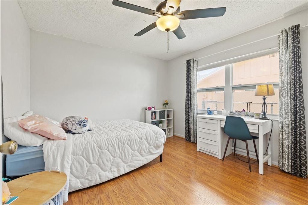 Image 16 of property listing at 9309 120TH STREET, Seminole, FL 33772