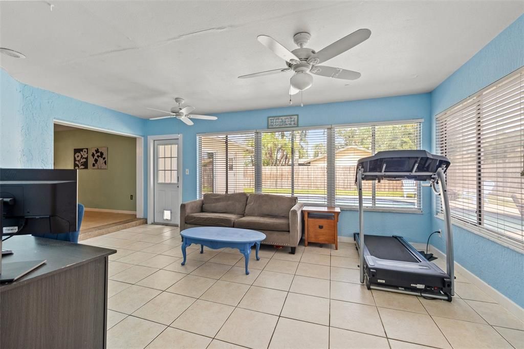 Image 8 of property listing at 9309 120TH STREET, Seminole, FL 33772