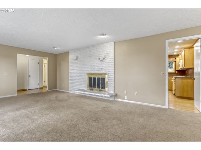 21120 Se LANSING Ln, Damascus, OR 97089