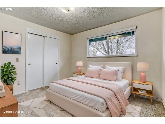 21120 Se LANSING Ln, Damascus, OR 97089