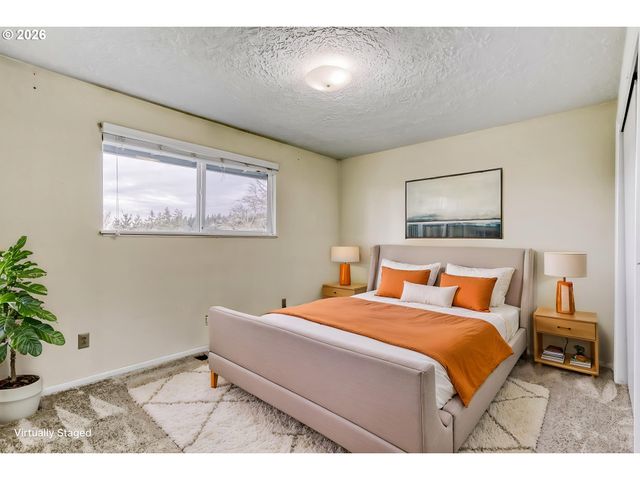 21120 Se LANSING Ln, Damascus, OR 97089