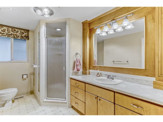 21120 Se LANSING Ln, Damascus, OR 97089