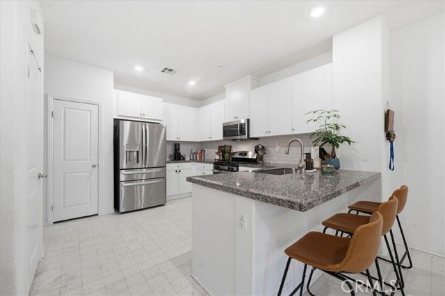 15952 Lasselle Street 3, Moreno Valley, CA 92551