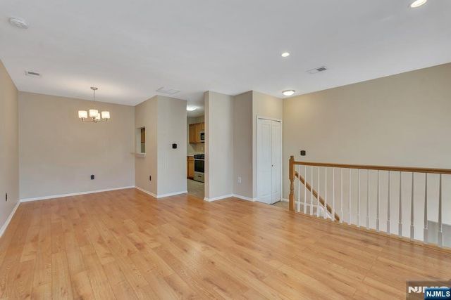 1041 Cumberland Court, Mahwah, NJ 07430