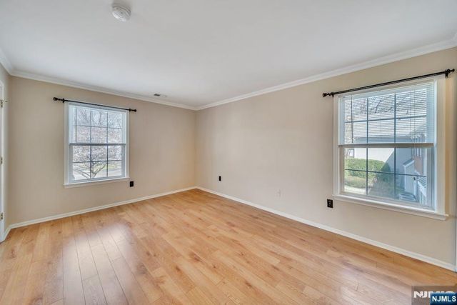 1041 Cumberland Court, Mahwah, NJ 07430